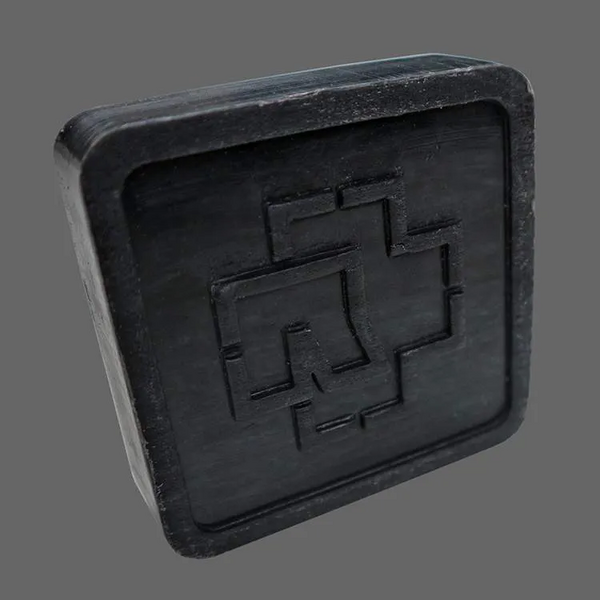 File:merch 1420 2.webp