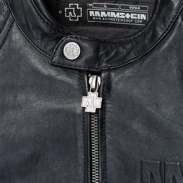 File:merch 1625 3.webp