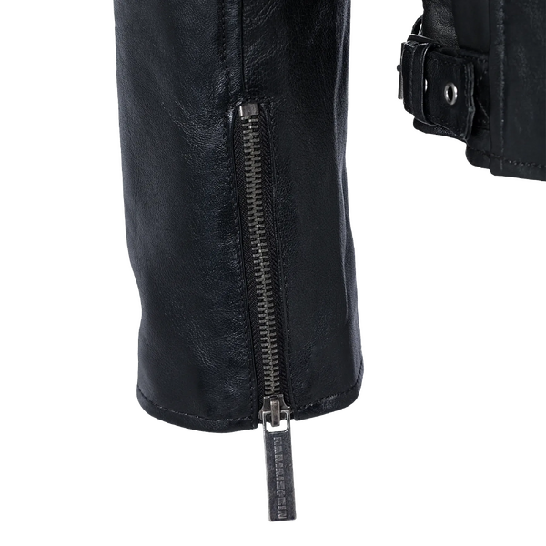File:merch 1625 7.webp